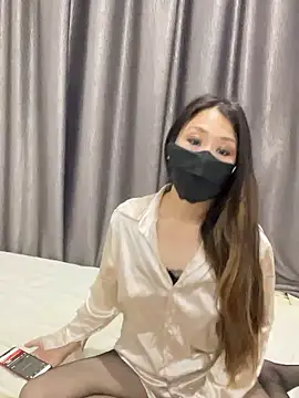 Snapshot of aska1986 chatting on November 2025 04:24:01 PM aska1986 online show from November 2025 04:24:01 PM