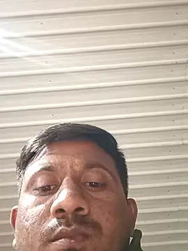 Snapshot of SlipperyRebound0 chatting on December 2025 03:05:01 PM SlipperyRebound0 online show from December 2025 03:05:01 PM