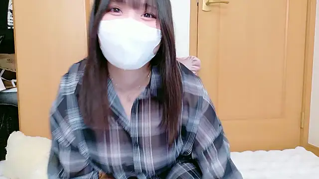 YUKINA 00 online show from April 2026 03:50:01 PM