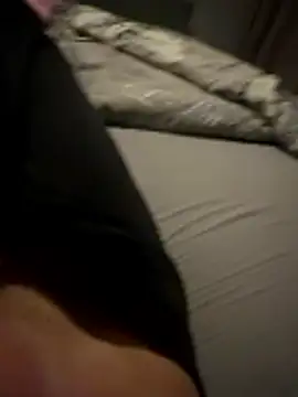 Snapshot of heet1998 chatting on January 2026 05:37:01 PM heet1998 online show from January 2026 05:37:01 PM