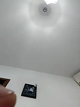 Snapshot of thonyx93 chatting on November 2025 03:39:01 PM thonyx93 online show from November 2025 03:39:01 PM