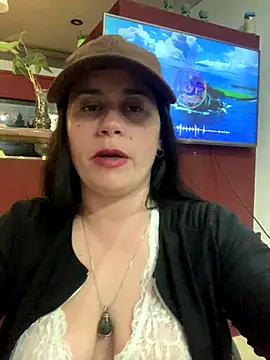 Amarteverdaderamente online show from October 2025 02:54:02 AM