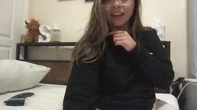 bunnygorl12 online show from December 2025 03:44:01 AM