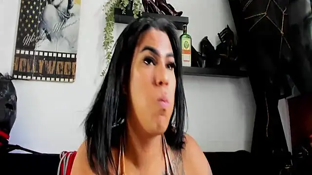 RobertaxGutierrez online show from May 2026 07:20:02 PM