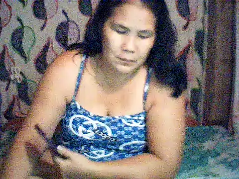 Snapshot of milagrose_rose chatting on October 2025 02:25:02 PM milagrose rose online show from October 2025 02:25:02 PM