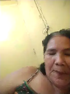 Snapshot of milagrose_rose chatting on November 2025 11:57:02 AM milagrose rose online show from November 2025 11:57:02 AM