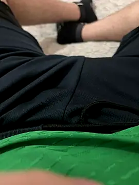 Snapshot of vvUMvv chatting on November 2025 07:18:02 AM vvUMvv online show from November 2025 07:18:02 AM