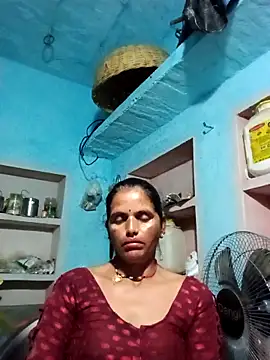 Snapshot of Mohni_cute chatting on October 2025 11:01:02 PM Mohni cute online show from October 2025 11:01:02 PM