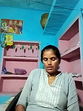 Snapshot of Mohni_cute chatting on October 2025 12:53:02 PM Mohni cute online show from October 2025 12:53:02 PM