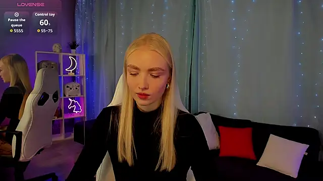 TessaGrays online show from November 2025 10:25:02 AM