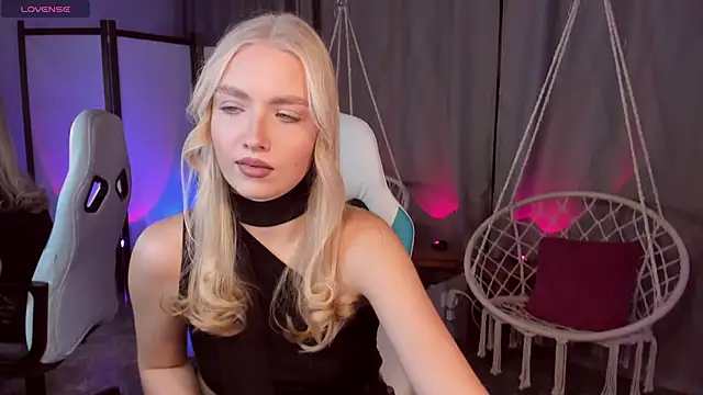 TessaGrays online show from November 2025 08:09:02 AM