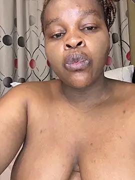 CynnxxxBarb online show from December 2025 12:18:01 AM