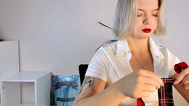 MelinMonro online show from October 2025 03:18:01 AM