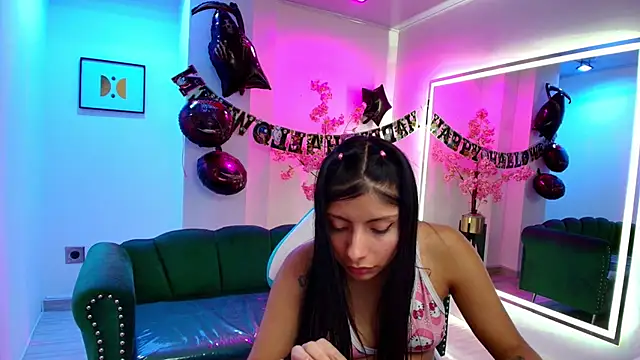 Gabriela milani online show from October 2025 12:00:01 AM