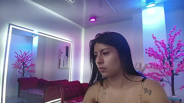 Gabriela milani online show from November 2025 11:16:02 AM