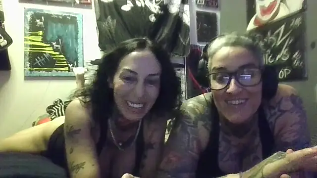 inkdhollow1 online show from May 2026 07:13:02 AM