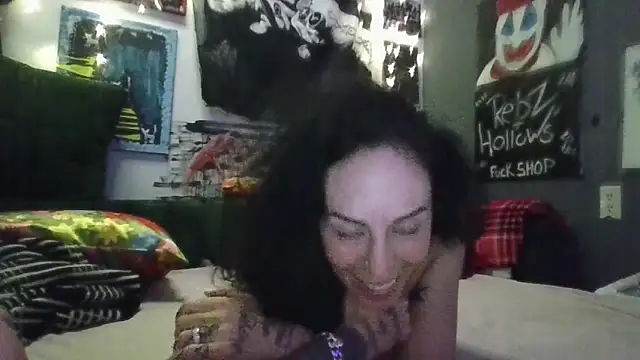 inkdhollow1 online show from May 2026 07:05:02 AM