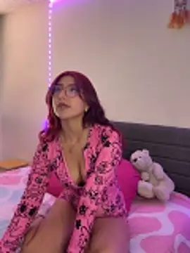 Snapshot of saramooon chatting on December 2025 01:16:02 PM saramooon online show from December 2025 01:16:02 PM