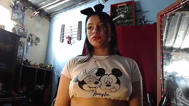 Snapshot of lizethavila chatting on April 2026 01:47:02 AM lizethavila online show from April 2026 01:47:02 AM