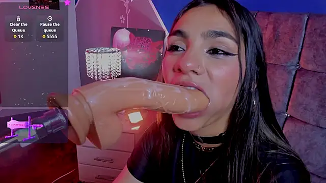 Snapshot of susi_hot13 chatting on February 2026 08:54:01 PM susi hot13 online show from February 2026 08:54:01 PM