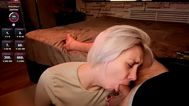 Snapshot of Sex_Vibe_couple chatting on October 2025 06:16:02 PM Sex Vibe couple online show from October 2025 06:16:02 PM