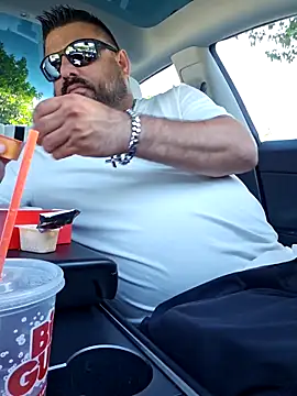 Snapshot of Roddog18 chatting on October 2025 09:04:02 PM Roddog18 online show from October 2025 09:04:02 PM