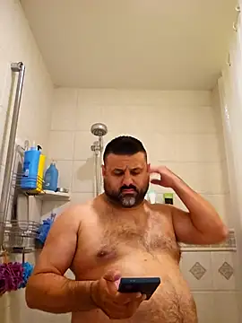 Snapshot of Roddog18 chatting on November 2025 05:51:02 AM Roddog18 online show from November 2025 05:51:02 AM