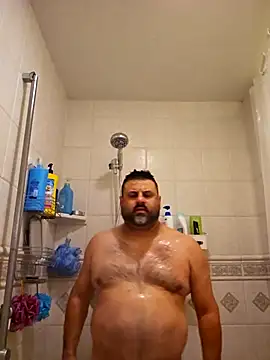 Snapshot of Roddog18 chatting on November 2025 06:47:02 AM Roddog18 online show from November 2025 06:47:02 AM