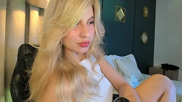 mia curry online show from June 2026 07:13:01 PM