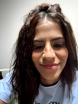 IamEvaGate online show from October 2025 04:13:01 AM