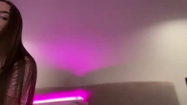 AlmaryKim online show from September 2025 09:50:01 PM