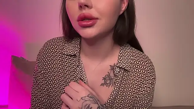 AlmaryKim online show from February 2026 10:04:01 AM