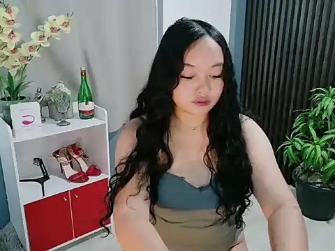 Snapshot of UrFavouriteCravings chatting on January 2026 02:06:01 AM UrFavouriteCravings online show from January 2026 02:06:01 AM