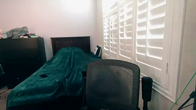 Snapshot of youngasianboy2007 chatting on October 2025 10:52:02 PM youngasianboy2007 online show from October 2025 10:52:02 PM