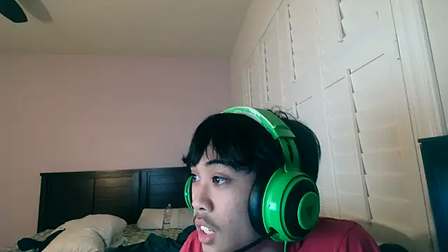 youngasianboy2007 online show from April 2026 05:48:02 AM