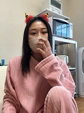 Snapshot of mia2_jp chatting on February 2026 07:35:01 AM mia2 jp online show from February 2026 07:35:01 AM