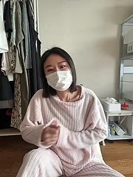 Snapshot of mia2_jp chatting on February 2026 10:53:01 PM mia2 jp online show from February 2026 10:53:01 PM