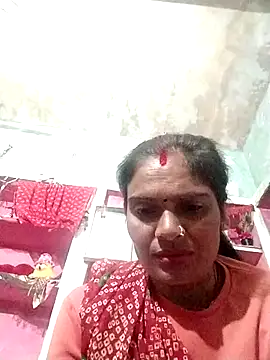 LOVE-VIKA online show from October 2025 04:42:01 PM