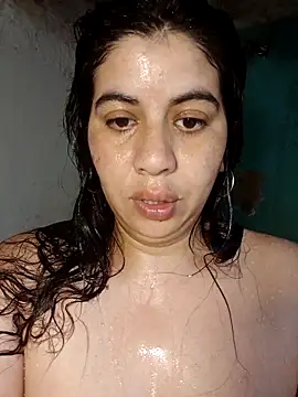 Snapshot of Benditofetiche chatting on November 2025 10:10:01 PM Benditofetiche online show from November 2025 10:10:01 PM
