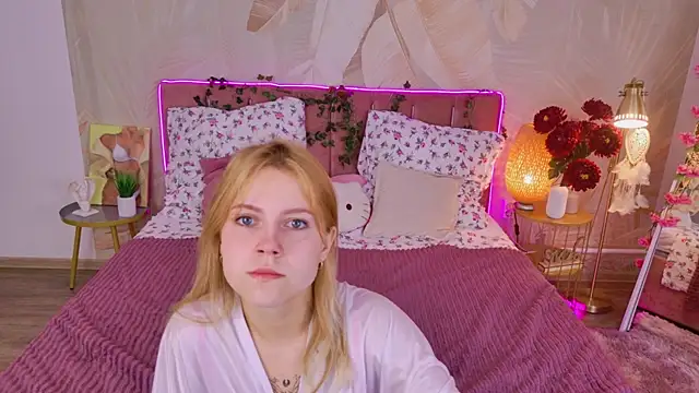 Snapshot of Stellahaart chatting on October 2025 05:16:02 AM Stellahaart online show from October 2025 05:16:02 AM