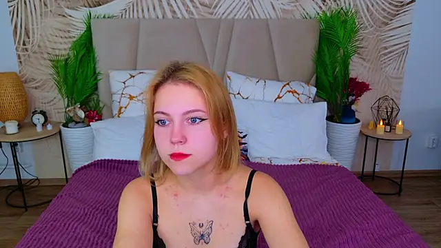 Snapshot of Stellahaart chatting on October 2025 05:07:02 AM Stellahaart online show from October 2025 05:07:02 AM