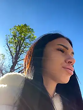 Snapshot of ilariea_girl chatting on October 2025 02:13:01 PM ilariea girl online show from October 2025 02:13:01 PM