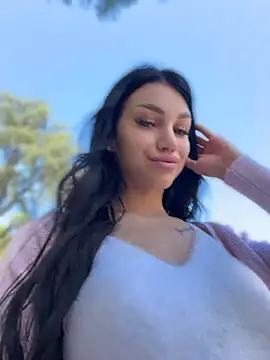 Snapshot of ilariea_girl chatting on May 2026 12:55:01 PM ilariea girl online show from May 2026 12:55:01 PM