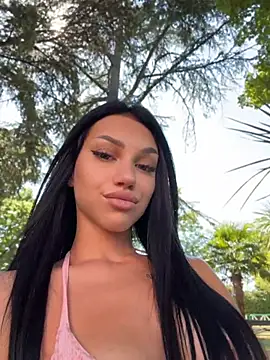 Snapshot of ilariea_girl chatting on July 2026 01:28:01 PM ilariea girl online show from July 2026 01:28:01 PM