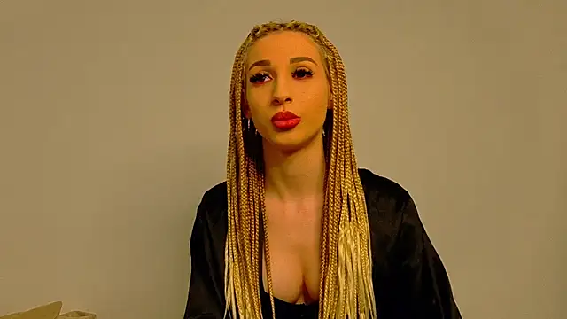 Snapshot of Sia_a chatting on December 2025 04:09:01 AM Sia a online show from December 2025 04:09:01 AM