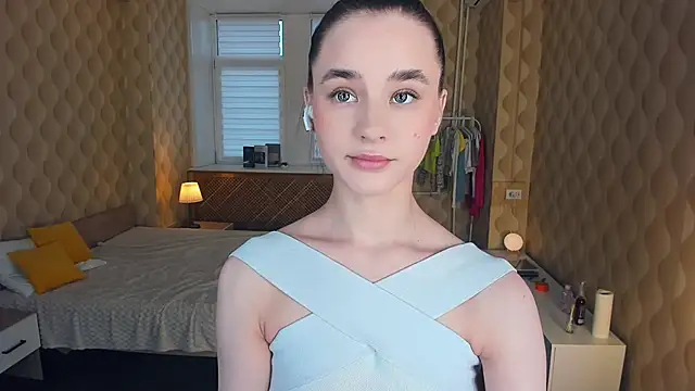 JinnyMcie online show from October 2025 12:06:01 PM