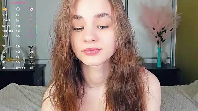 JinnyMcie online show from May 2026 09:25:01 AM