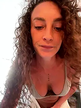 Martyca Beee online show from May 2026 03:17:01 PM