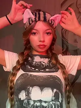  Siennaaa  online show from October 2025 09:02:01 PM