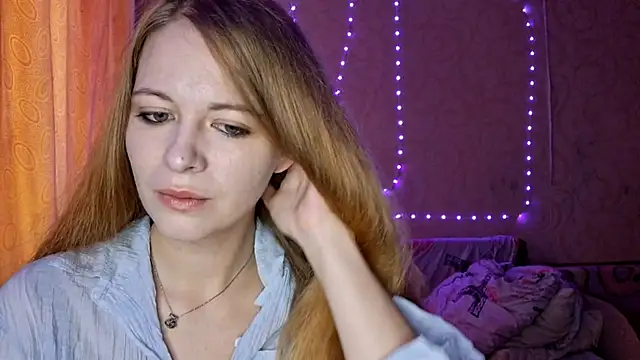 Snapshot of Marry_Wild chatting on October 2025 06:59:01 AM Marry Wild online show from October 2025 06:59:01 AM